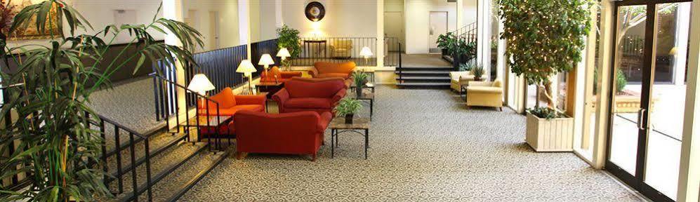 Kellogg West Conference Center & Hotel Помона Екстериор снимка